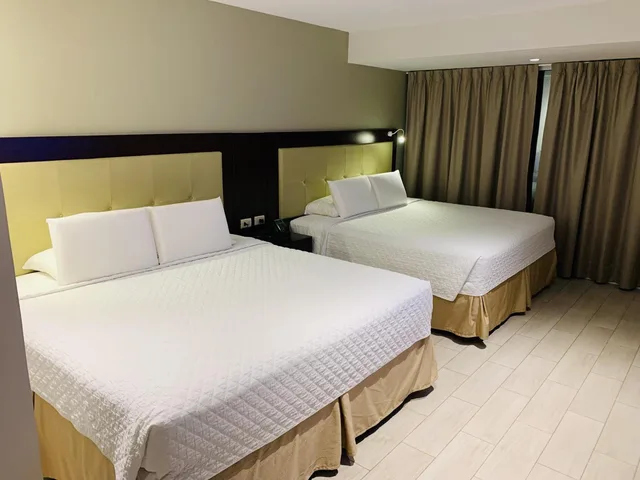 غرفة قياسية بسريرين كينج، Delfines Collection Hotel by Mercure 4/5