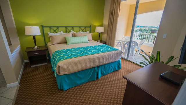 جناح بسرير كينج بإطلالة على المسبح، Vacation Village At Weston 4/8