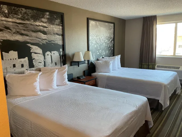 غرفة بسريرين كوين، Super 8 by Wyndham Colorado Springs Airport 4/9