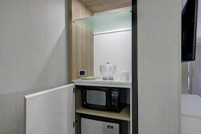 جناح، SpringHill Suites by Marriott Palm Desert 7/9