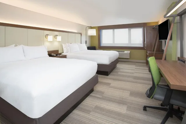 غرفة بسريرين كوين لذوي الإعاقة، Holiday Inn Express & Suites West Memphis 1/4