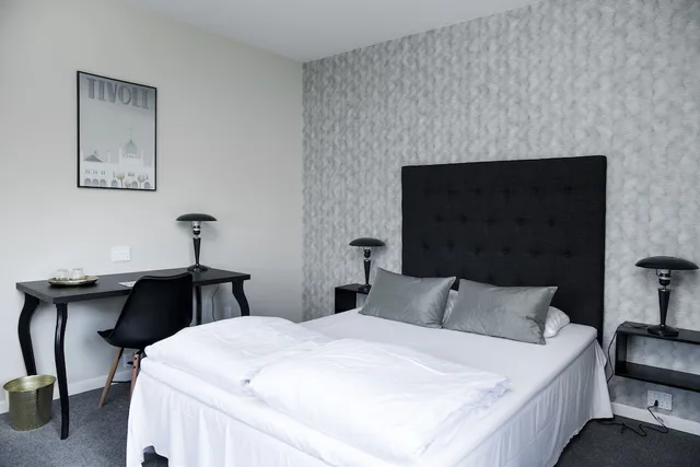 غرفة بسرير كوين، Skjalm Hvide Hotel 2/4