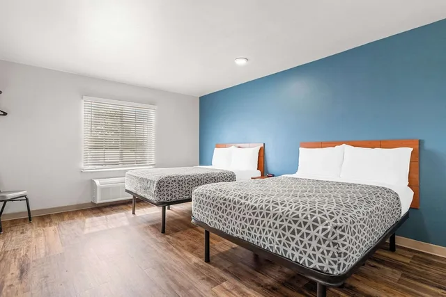 Standard, 2 Double Beds, WoodSpring Suites Tulsa 3/8