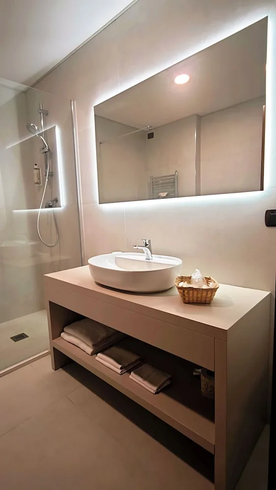 Room, Twin Beds, Le Torri Hotel 5/6