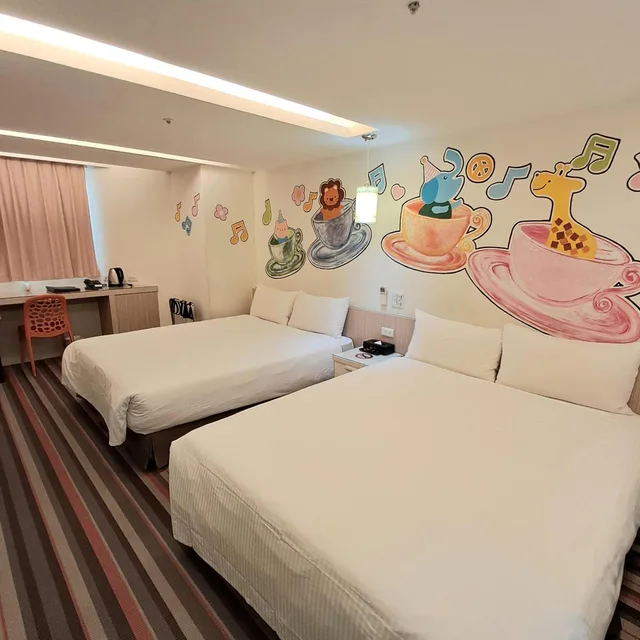 جناح عائلي بسريرين مزدوجين، Morwing Hotel 1/2