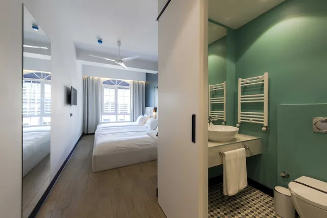 غرفة قياسية ثلاثية بسرير كينج وسرير فردي، Levent Lavandula Hotel 5/5