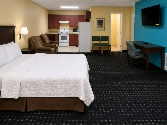 شقة كومفورت بسريرين كوين بغرفة نوم واحدة، Extended Stay Snyder 1/10