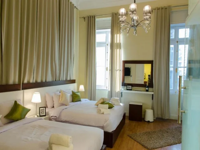 غرفة ثلاثية بسرير كوين وسرير فردي، Grand Agor Hostel 1/1