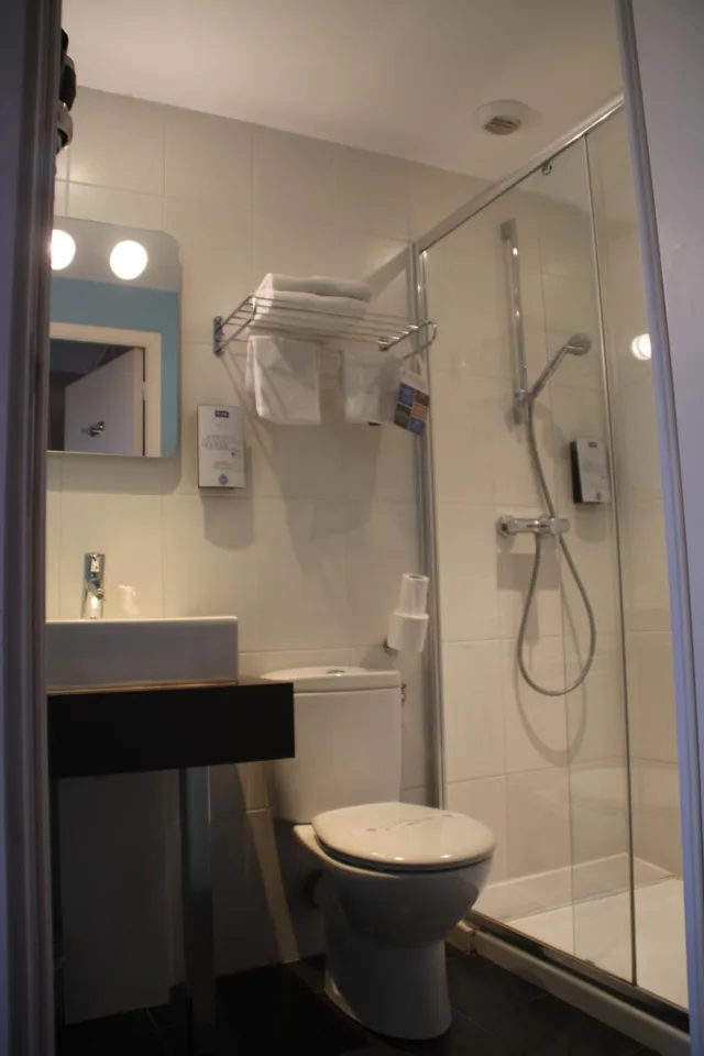 غرفة بسرير مزدوج، KYRIAD CHARLEVILLE MEZIERES 8/9