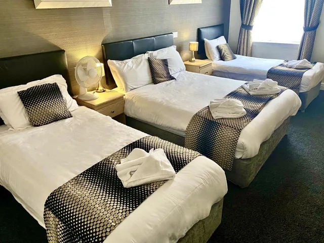غرفة سوبيريور عائلية، The Royal Seabank Hotel 2/5