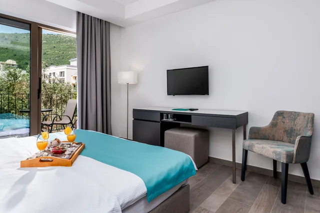 غرفة بسرير مزدوج بشرفة، Hotel Eleven 1/3