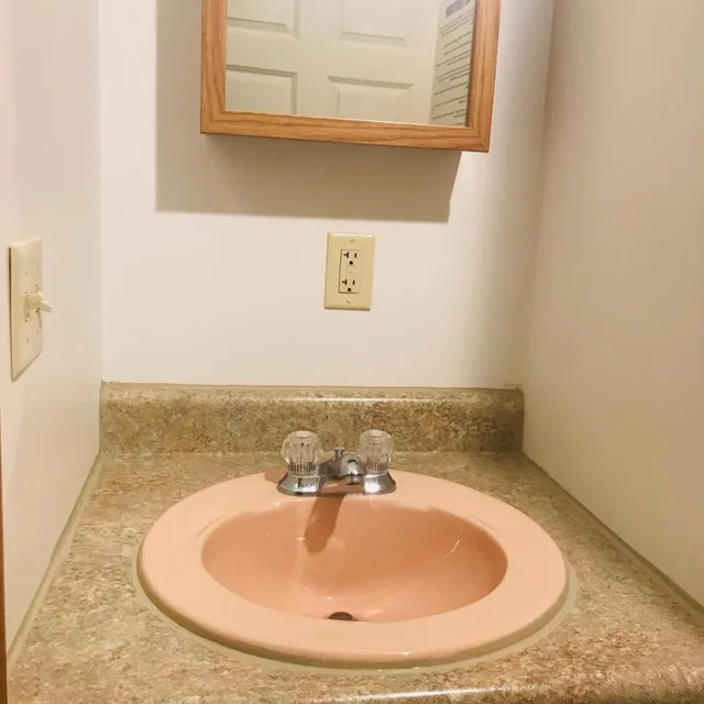 غرفة رباعية بسرير مزدوج بإطلالة على الجبل، Black Hills Motel at Quail's Crossing 3/3