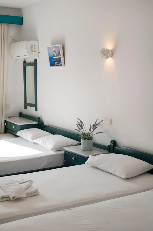 غرفة رباعية، Aegeon Hotel 8/10
