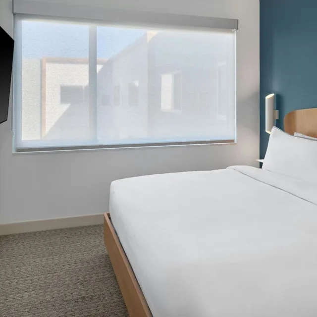 جناح بسرير كينج بغرفة نوم واحدة مع أريكة، Element by Marriott Branson 1/6