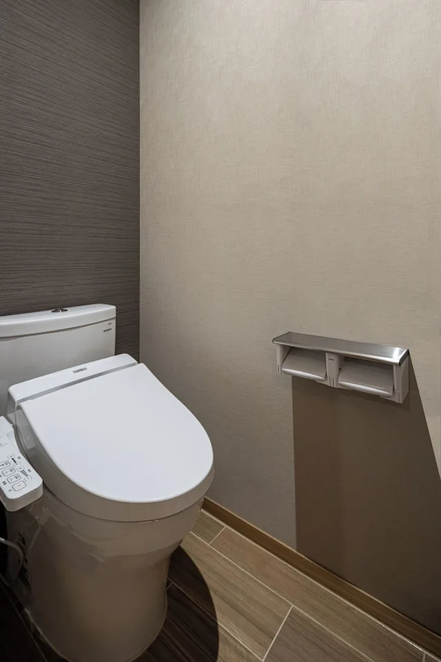 غرفة ثلاثية ركنية بسريرين منفصلين مع أريكة، Solaria Nishitetsu Hotel Taipei Ximen 6/6
