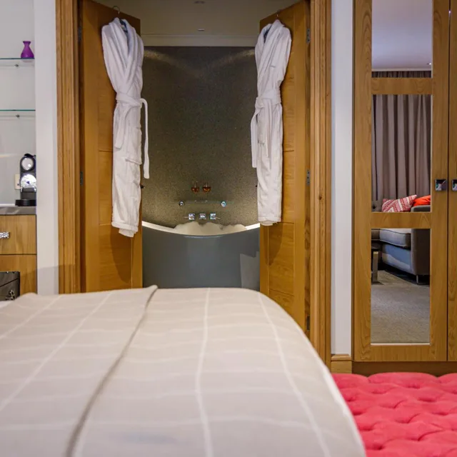 Garden, Luxury, Suite، Alexander House And Utopia Spa 9/10
