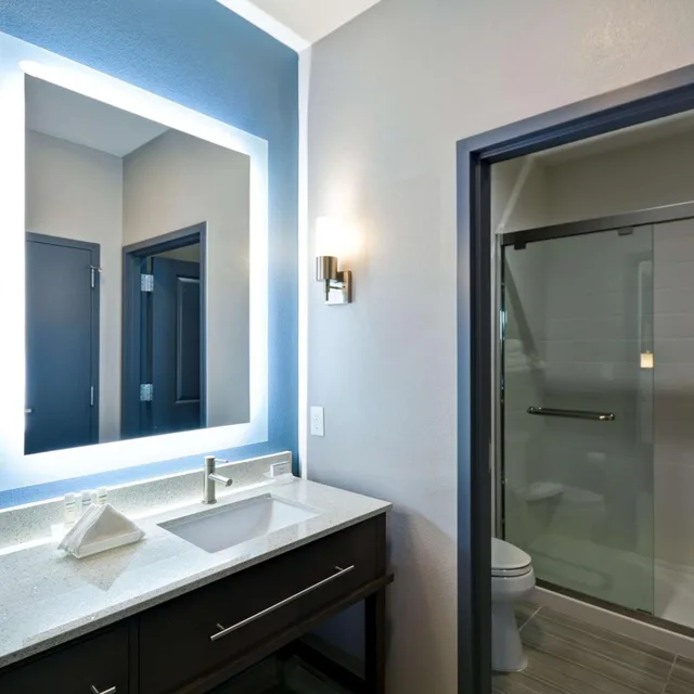 جناح بسرير كينج بغرفة نوم واحدة مع أريكة، Homewood Suites By Hilton Conroe 4/6