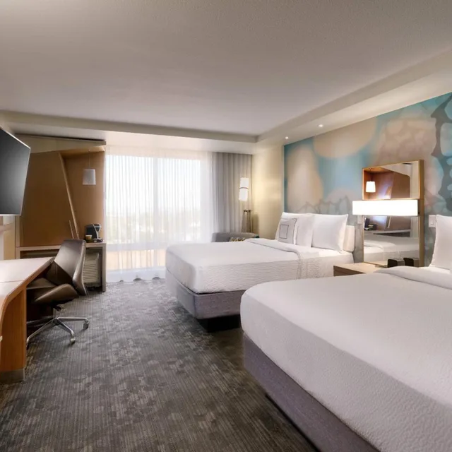 غرفة كبيرة بسريرين كوين مع أريكة، Courtyard Cedar City 1/3