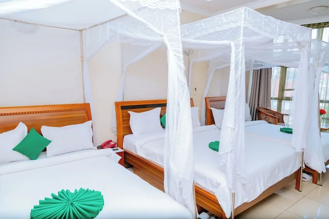 Standard, Triple, 1 Double and 1 Single Bed, City View, Five To Five Hotel 1/4