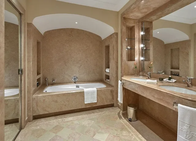 جناح جونيور كلاسيكي بسرير كينج، Chateau Saint-Martin & Spa 5/6