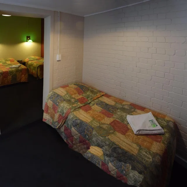 Renovated, Family، Palace Hotel Kalgoorlie 1/4
