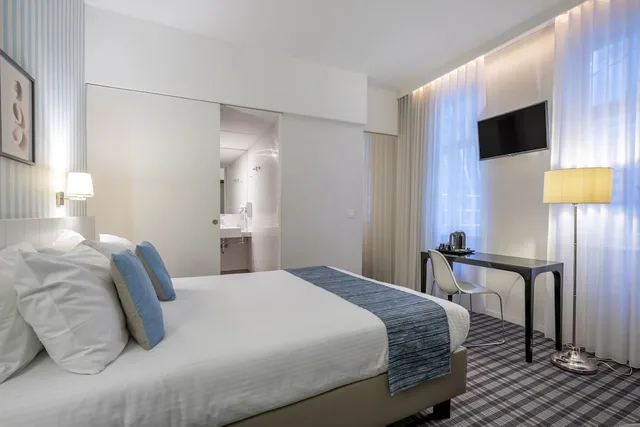 غرفة ثلاثية، Leopold Hotel Ostend 2/6