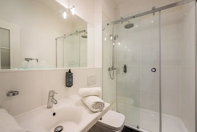 غرفة غراند كلاسيكية بسرير كوين وسرير فردي، HOTEL AUGUSTA 6/6