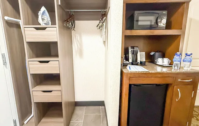 غرفة لذوي الإعاقة، Hilton Garden Inn Gilroy 5/5