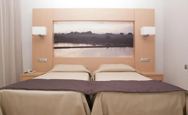 غرفة قياسية بسرير مزدوج بشرفة، Eix Lagotel Holiday Resort 5/9
