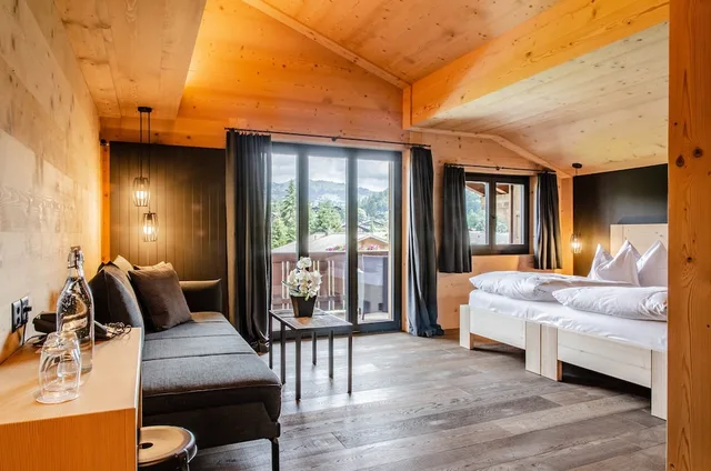 Superior, King Bed, Hotel Arc En Ciel Gstaad 3/8