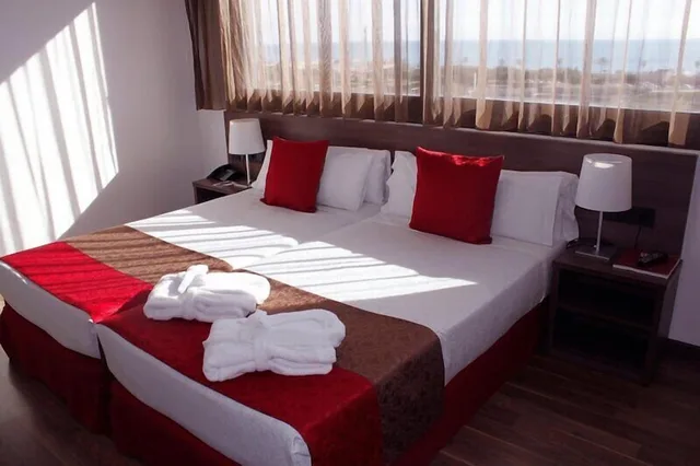 Superior, Twin Beds, Hotel Best 4 Barcelona 1/10