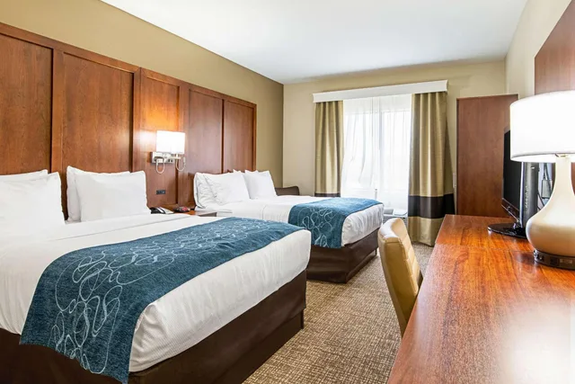 Room, 2 Queen Beds, Accessible, Comfort Inn & Suites Pine Bluff 1/6