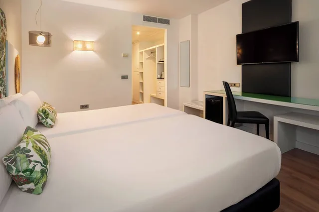 غرفة مفردة بسريرين منفصلين، Hotel Catalonia Malaga 4/7