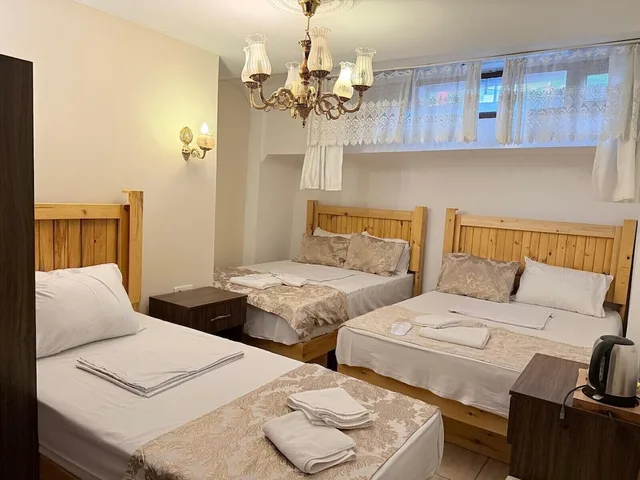 Economy, Triple, 1 Double and 1 Single Bed, Magnificient Hotel Sultanahmet 2/4