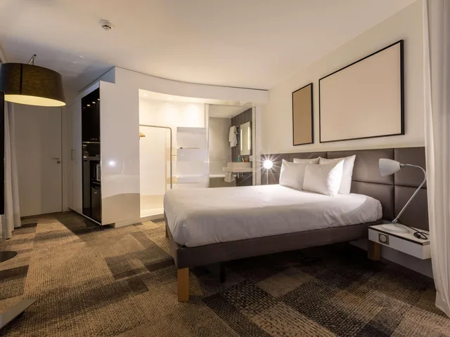 جناح تنفيذي بسرير كوين مع أريكة، Novotel Suites Paris Expo Porte De Versailles 7/10