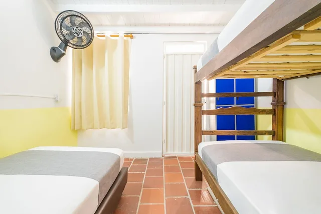 غرفة ثلاثية بسرير بطابقين وسرير فردي، Hotel Ayenda Casa de Pinos Sede Cabecera 1522 2/2
