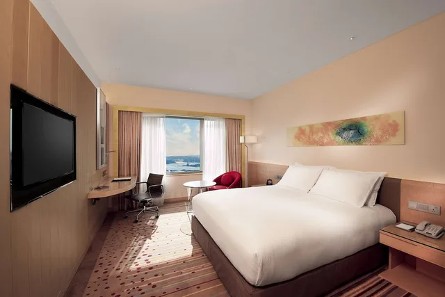 جناح تنفيذي بسرير كينج مع دخول الصالة، Doubletree By Hilton Johor Bahru Hotel 6/11