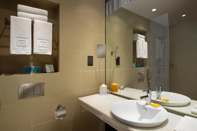 Centro, King Bed, Queen Bed, High Floor، Centro Capital Centre By Rotana 6/6