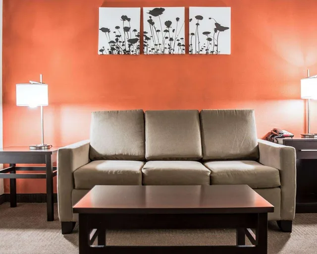 جناح بسرير كينج، Sleep Inn Suites Fort Campbell 2/4