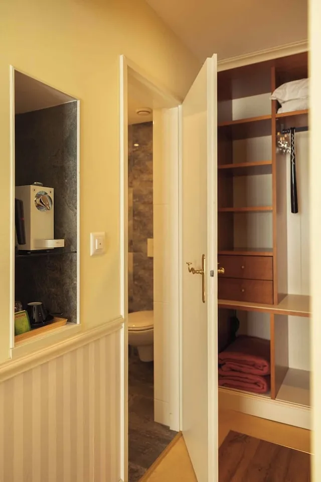 جناح جونيور بسريرين منفصلين بإطلالة على الجبل مع أريكة، Hotel Regina Wengen 7/7