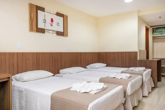 Superior Triple 1 Double Bed and 1 Single Bed, Mediterranee Hotel 2/4