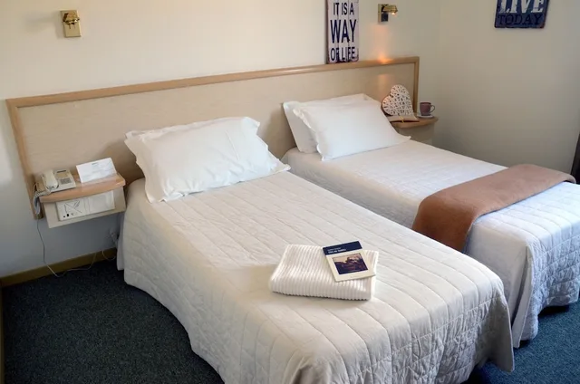 غرفة ثلاثية بثلاثة أسرّة، HOTEL BASSETTO 2/3