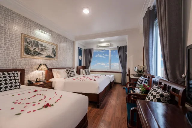 غرفة عائلية ثلاثية بسرير مزدوج وسرير فردي بإطلالة على المدينة بغرفة نوم واحدة، Prince Ii Hotel 1/5