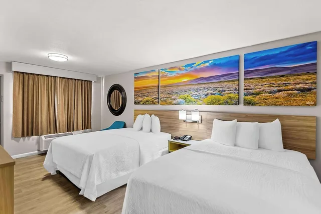 غرفة قياسية بسريرين كوين، Days Inn by Wyndham Buckeye 1/8