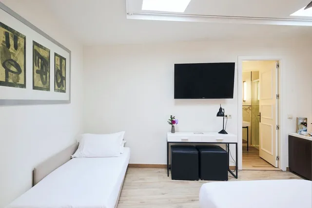 غرفة كومفورت ثلاثية بسريرين منفصلين مع أريكة، H10 Raco Del Pi Hotel 4/10
