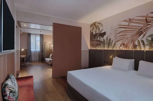 Junior Suite, Double Bed, VIP Floor، NH Collection Milano Touring 1/7