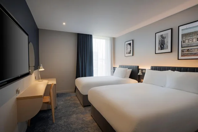 غرفة سوبيريور بسرير مزدوج أو سريرين منفصلين، Leonardo Hotel Bristol City 1/6