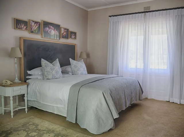 Deluxe, Double Bed, Auberge Clermont 3/10