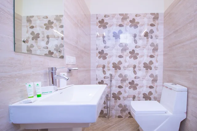 غرفة قياسية بسريرين منفصلين، Treebo Arastu Inn 7/7