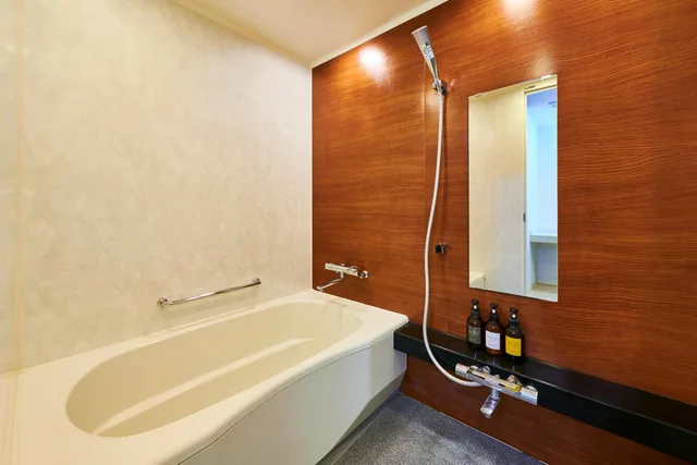 Tower, Standard, Twin Beds, Sea View, Terrace، Hotel Breezebay Marina 2/4